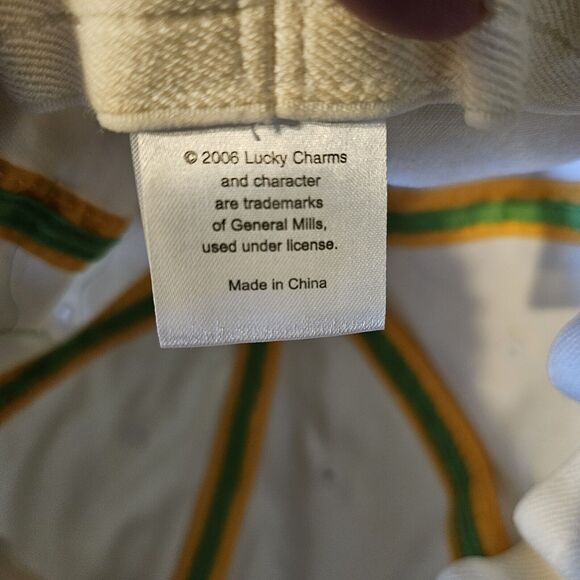 Lucky Charms White Distressed Fitted Stretch Baseball Hat Cap Unisex Adult 2006 - Picture 5 of 8